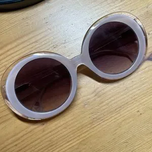Alice + Olivia Light Pink Mulholland Retro Round Sunglasses Alice + Olivia | Accessories | Alice Olivia Mulholland Round  main image 3